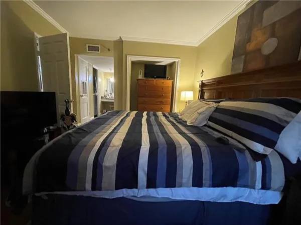 $1,800 | 1205 St Charles Avenue, Unit 814, New Orleans, LA 70130