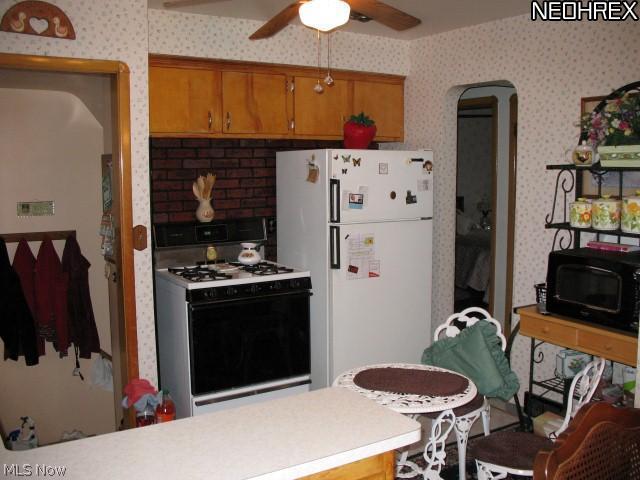 7215 Maplewood Road Parma, OH 44130 - Photo 6 of 14