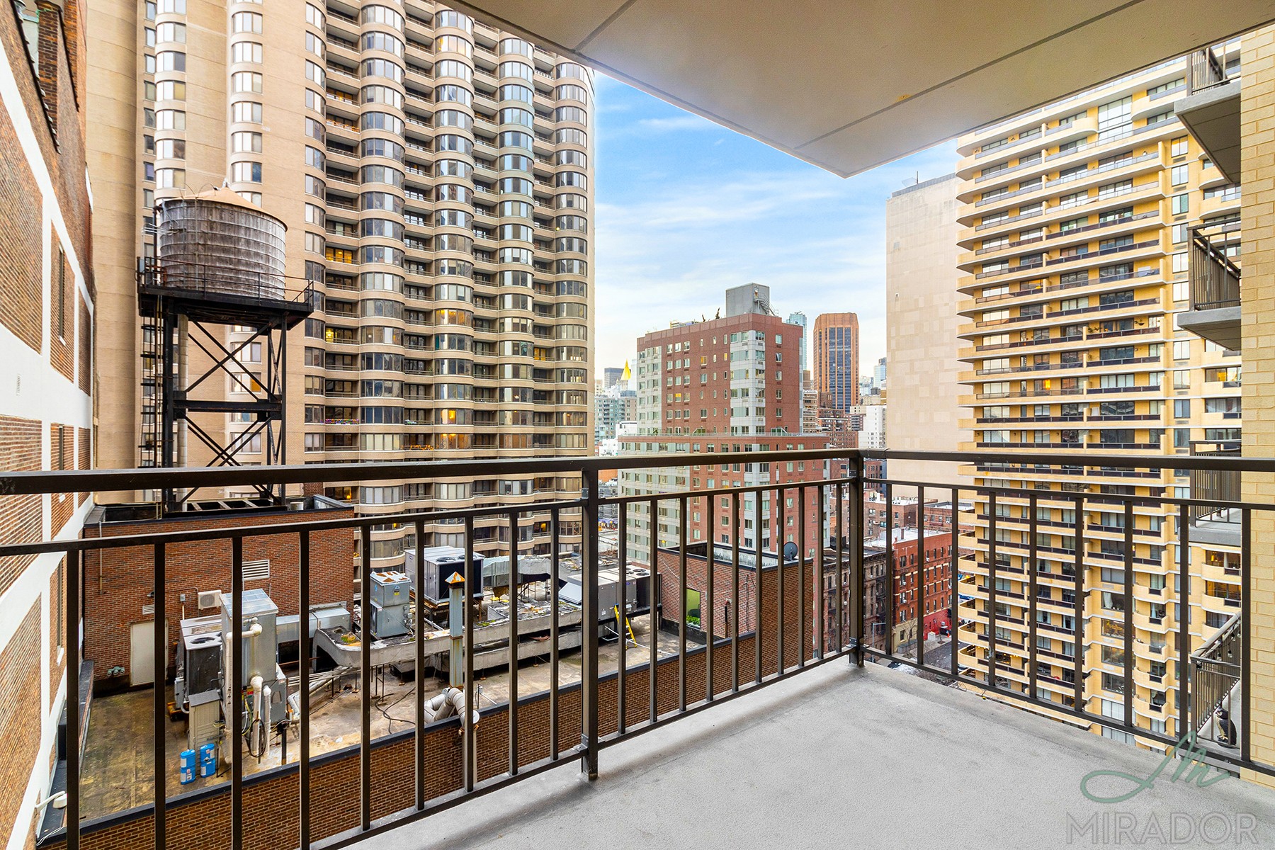 330 East 39th Street, Unit 28R Manhattan, NY 10016 - Photo 2 of 13 Photo 2