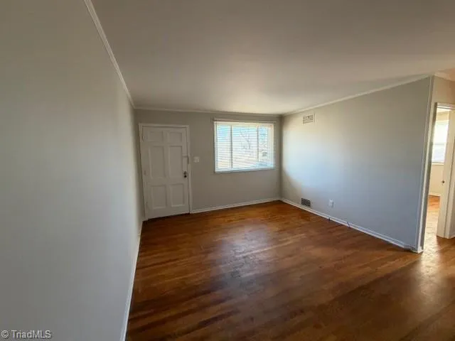 $995 | 1827 Villa Drive, Greensboro, NC 27403