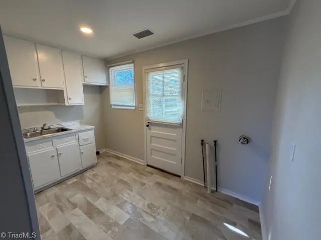 $995 | 1827 Villa Drive, Greensboro, NC 27403