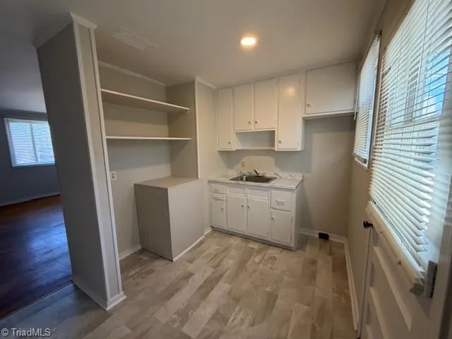 $995 | 1827 Villa Drive, Greensboro, NC 27403