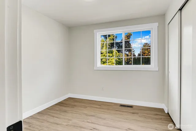 $1,049,500 | 1621 North 201st Street, Shoreline, WA 98133