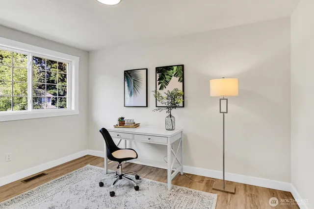 $1,049,500 | 1621 North 201st Street, Shoreline, WA 98133