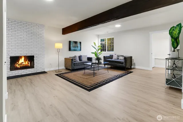 $1,049,500 | 1621 North 201st Street, Shoreline, WA 98133