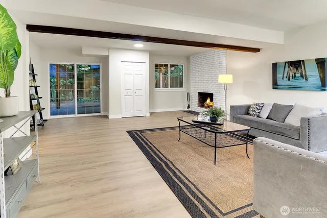 $1,049,500 | 1621 North 201st Street, Shoreline, WA 98133