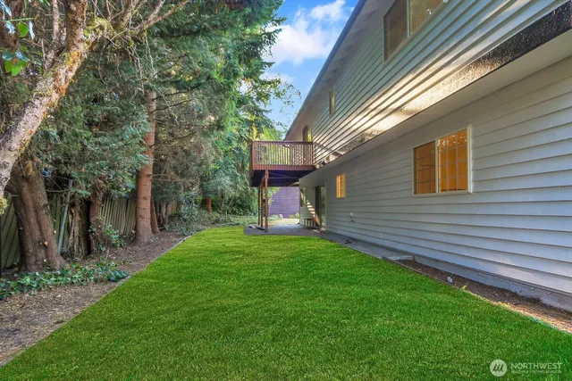 $1,049,500 | 1621 North 201st Street, Shoreline, WA 98133