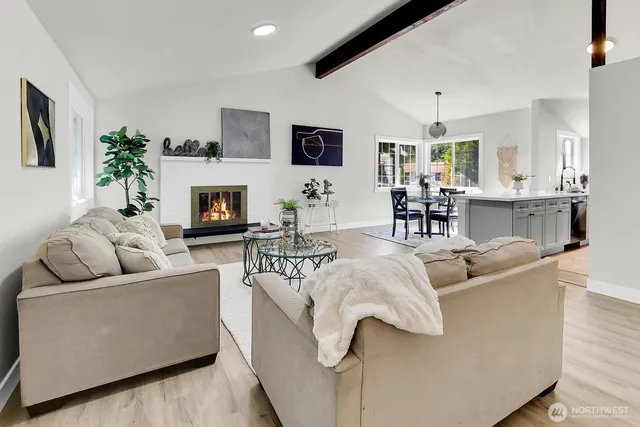 $1,049,500 | 1621 North 201st Street, Shoreline, WA 98133