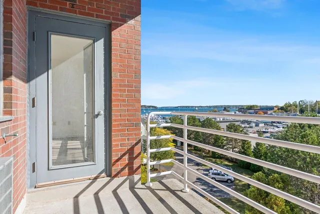 $325,000 | 148 Breakwater Drive, Unit 513, South Portland, ME 04106