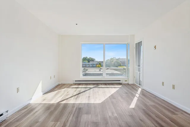 $325,000 | 148 Breakwater Drive, Unit 513, South Portland, ME 04106