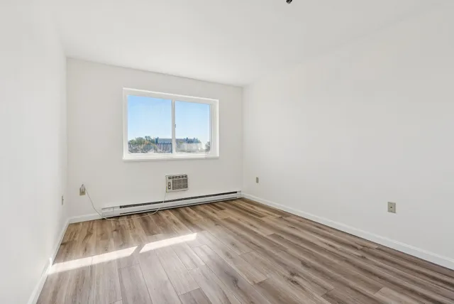 $325,000 | 148 Breakwater Drive, Unit 513, South Portland, ME 04106