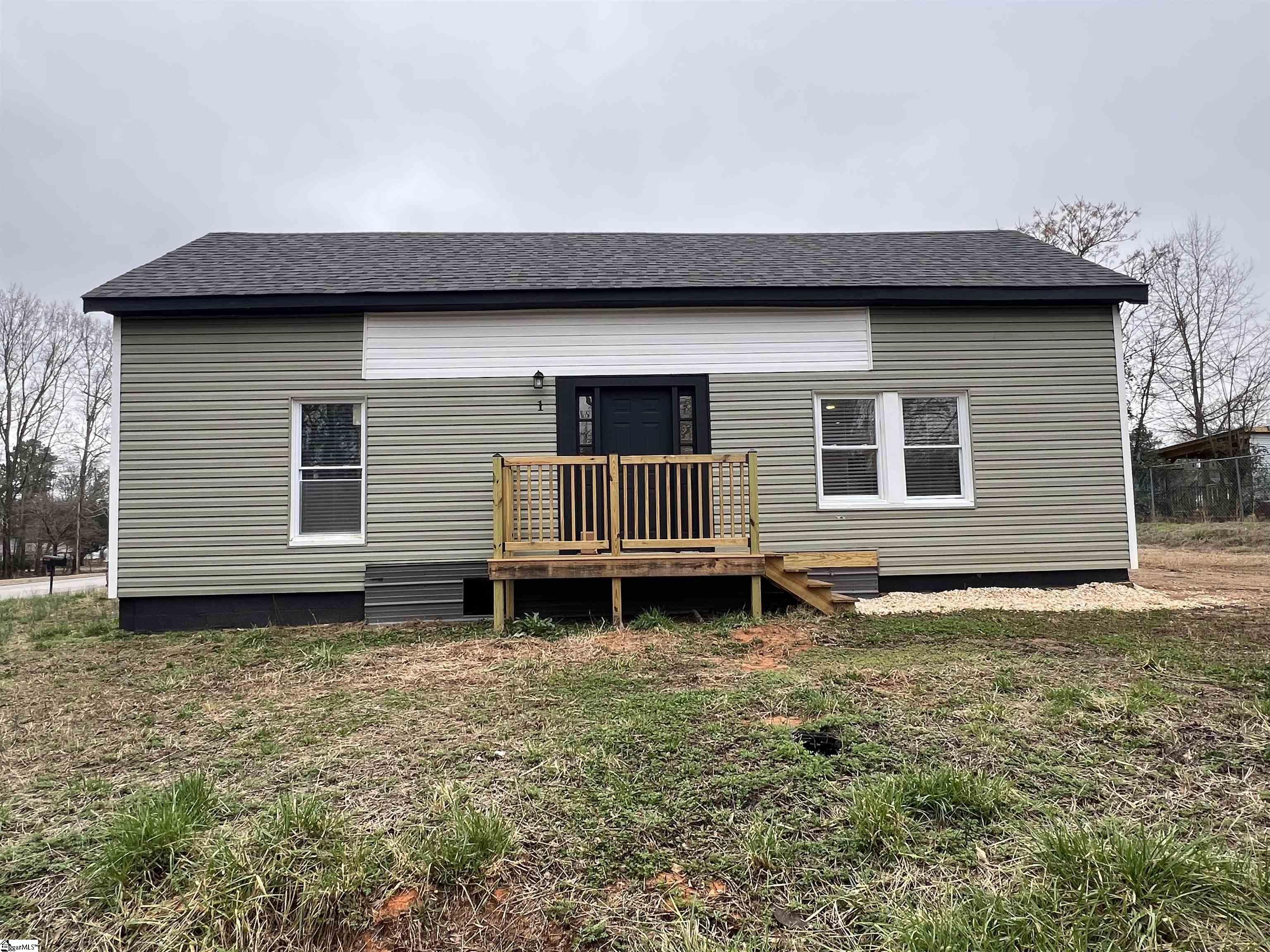 1 Hawthorne Street Honea Path, SC 29654 - Photo 2 of 16