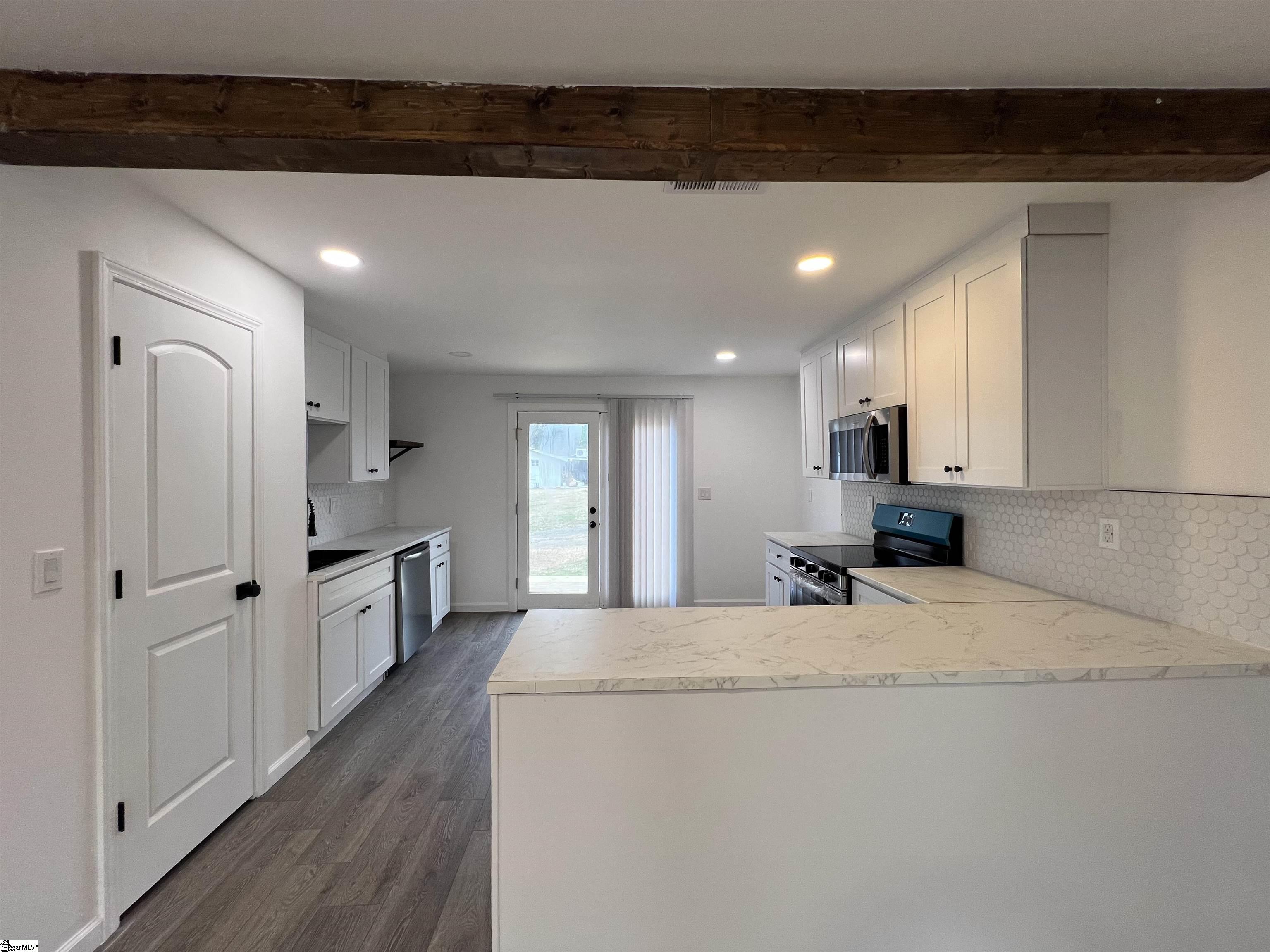 1 Hawthorne Street Honea Path, SC 29654 - Photo 5 of 16