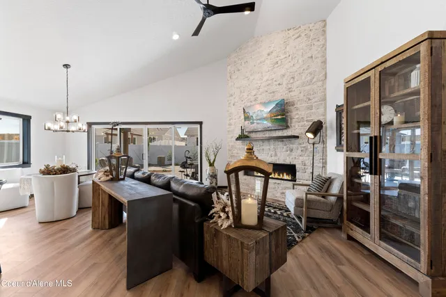 $539,900 | Lt 4-blk2 East Lt 4-blk2 E Valley Street, Oldtown, ID 83822