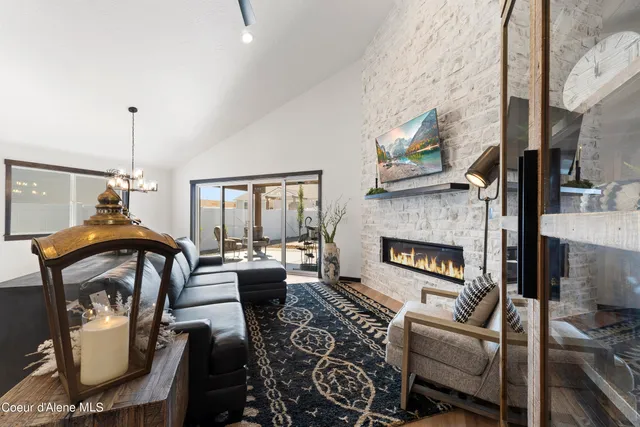 $539,900 | Lt 4-blk2 East Lt 4-blk2 E Valley Street, Oldtown, ID 83822