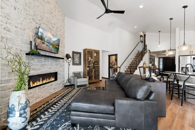 $539,900 | Lt 4-blk2 East Lt 4-blk2 E Valley Street, Oldtown, ID 83822