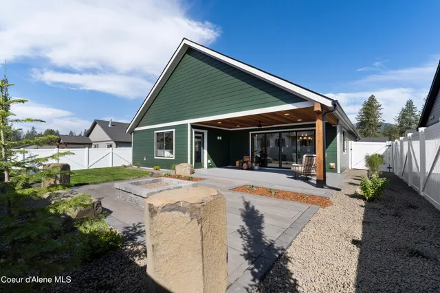 $539,900 | Lt 4-blk2 East Lt 4-blk2 E Valley Street, Oldtown, ID 83822