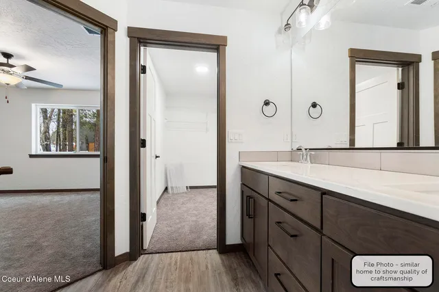 $539,900 | Lt 4-blk2 East Lt 4-blk2 E Valley Street, Oldtown, ID 83822