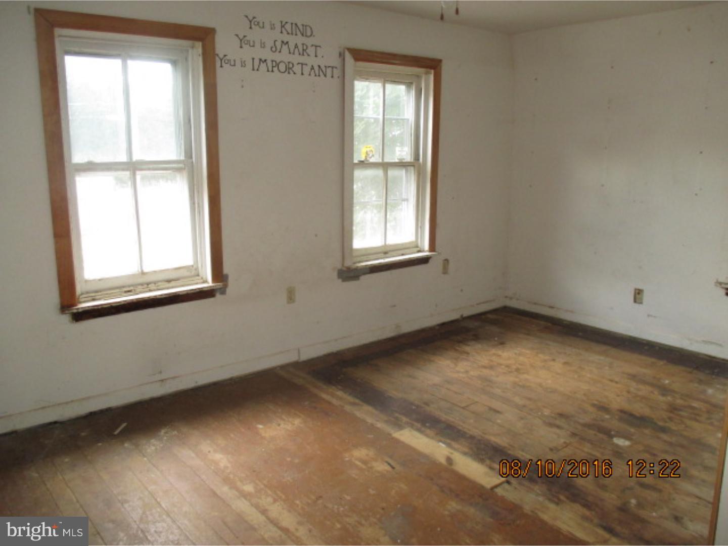 265 Berlin Road Clementon, NJ 08021 - Photo 10 of 13