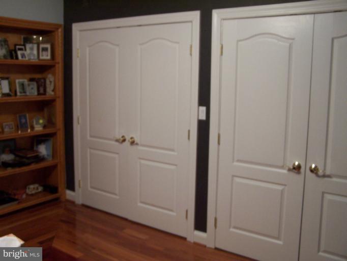 2534 Babcock Road Vienna, VA 22181 - Photo 22 of 30 Interior (General)