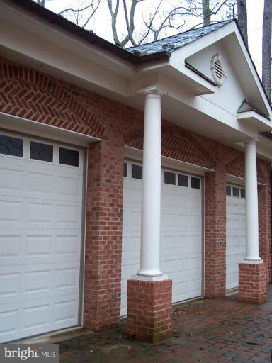 2534 Babcock Road Vienna, VA 22181 - Photo 24 of 30 Exterior (Front)