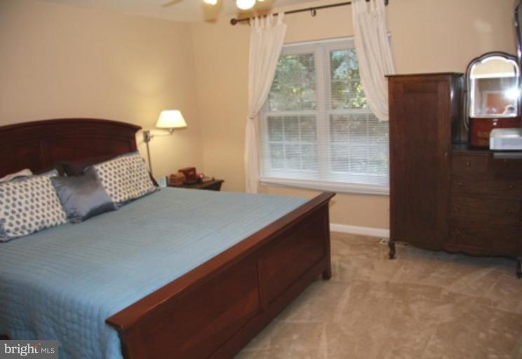 2058 Headlands Circle Reston, VA 20191 - Photo 5 of 14 Master Bedroom