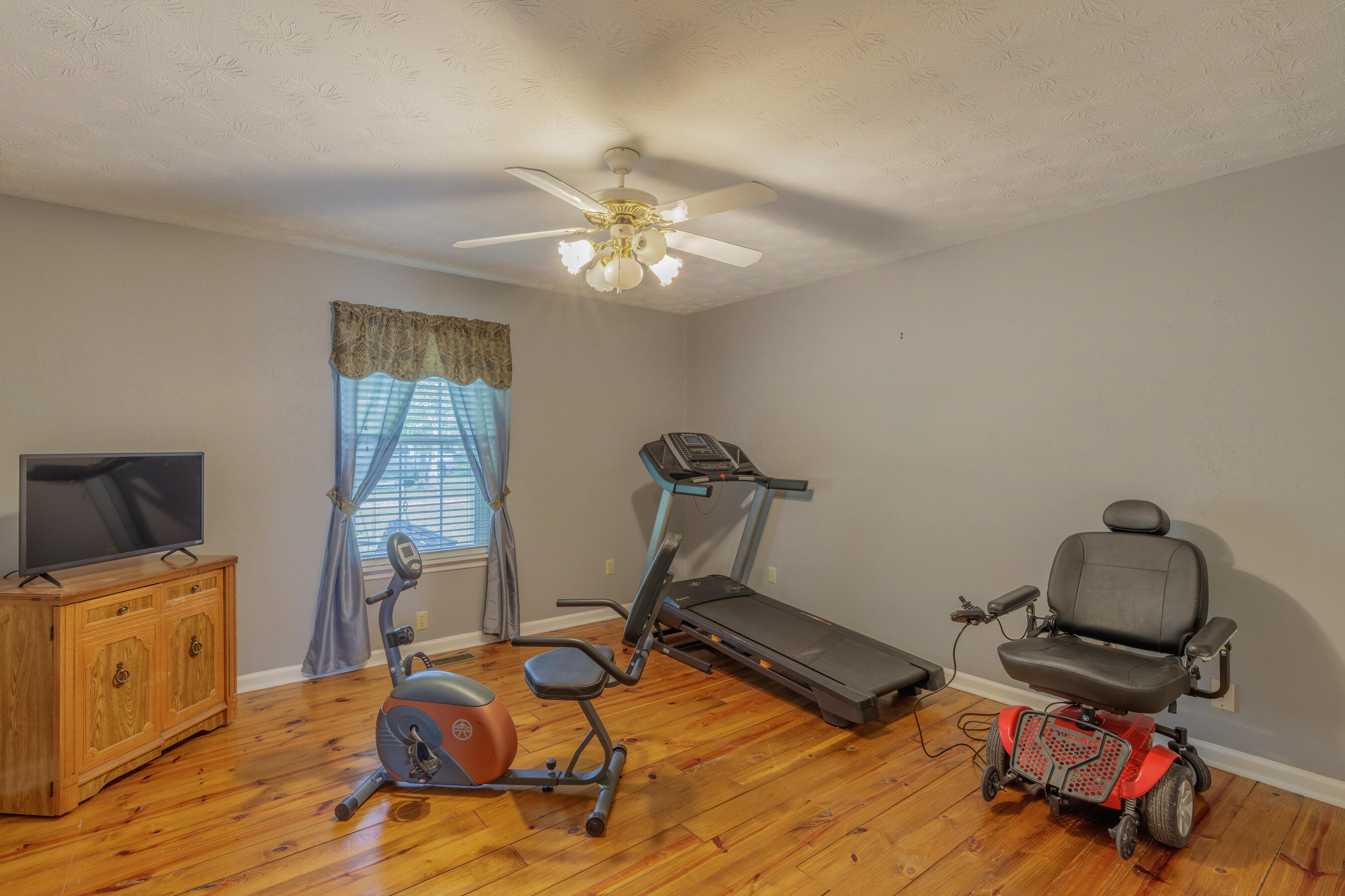 197 Lynn Trail LaFayette, GA 30728 - Photo 21 of 51 Bedroom