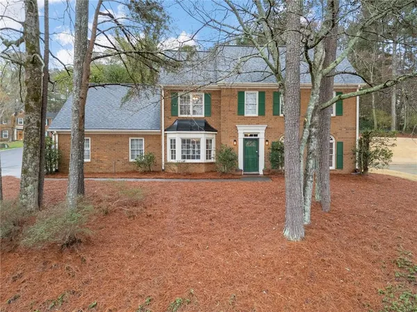$649,900 | 4150 Woodlark Court, Roswell, GA 30075