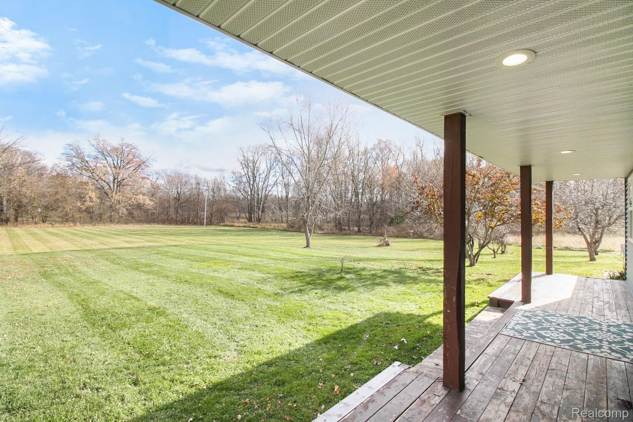 8323 North Gregory Road Fowlerville, MI 48836 - Photo 20 of 35 GR Front yard.jpg