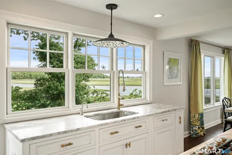 $1,289,000 | 18 Sailors Lane, Milford, CT 06460