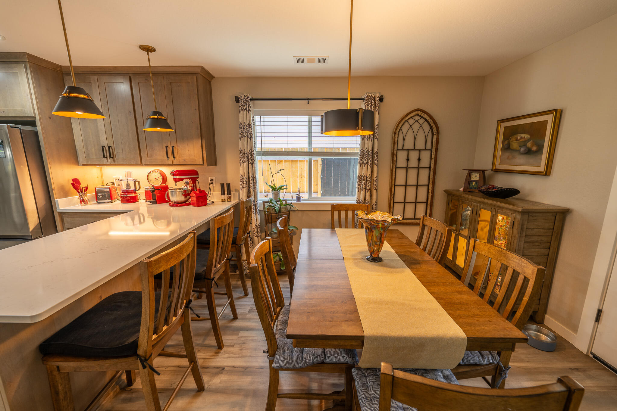 251 Christopher Way Talent, OR 97540 - Photo 8 of 30 251 Christopher Way - Dining Room 2