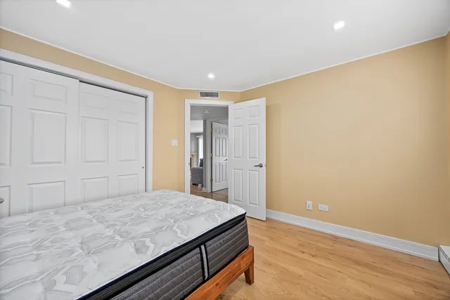 $1,750 | 11126 South 84th Avenue, Unit 11126, Palos Hills, IL 60465