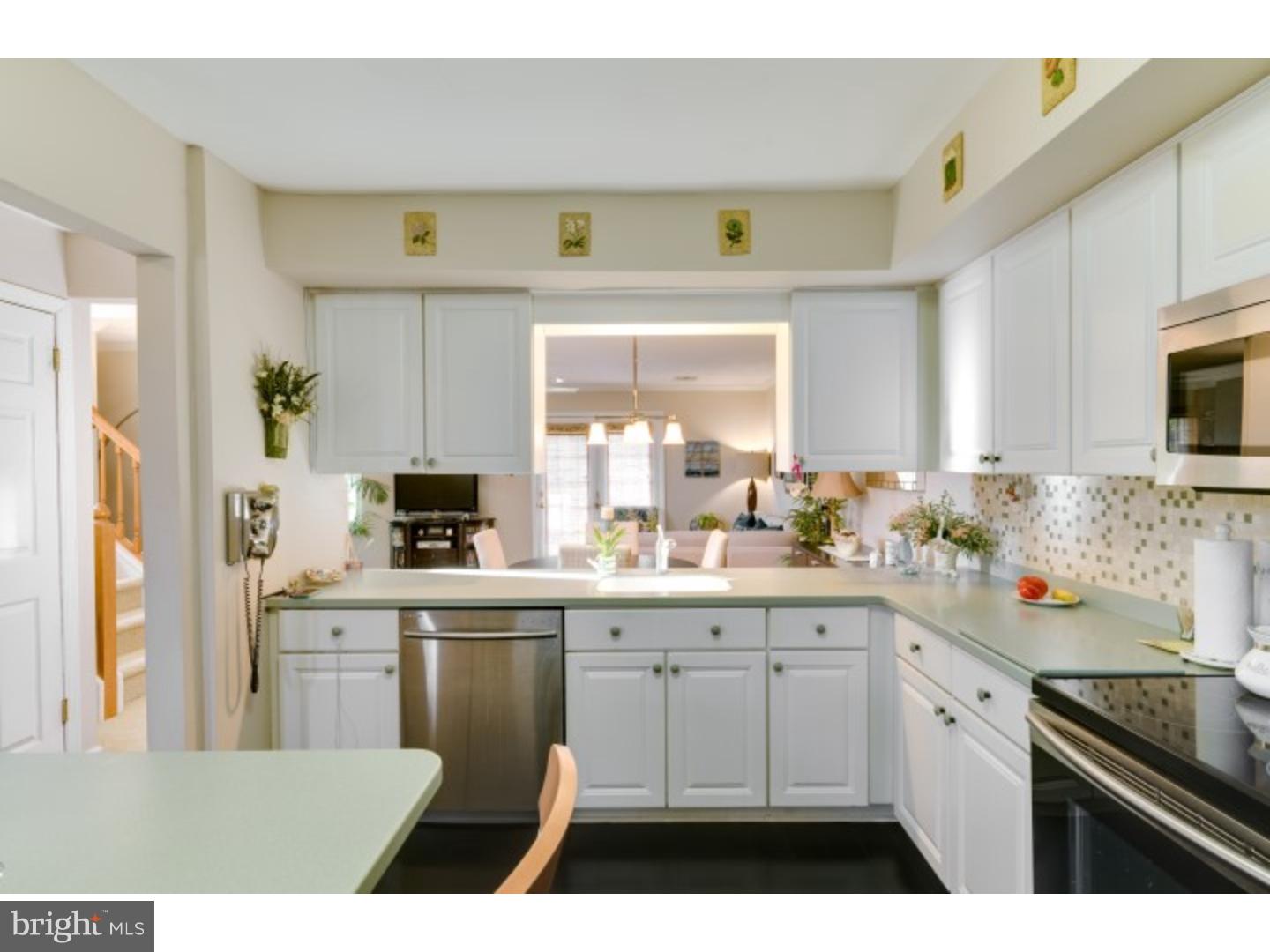 11 Raintree Drive Hamilton, NJ 08690 - Photo 11 of 25 Gallery Image 11