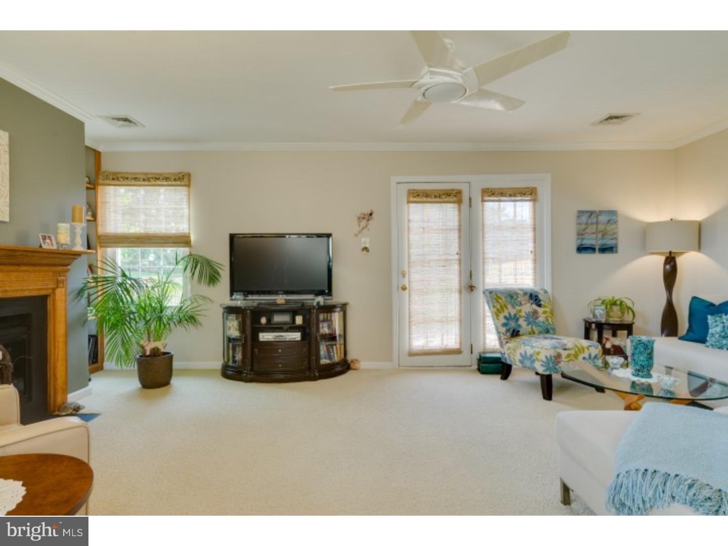 11 Raintree Drive Hamilton, NJ 08690 - Photo 6 of 25 Gallery Image 6