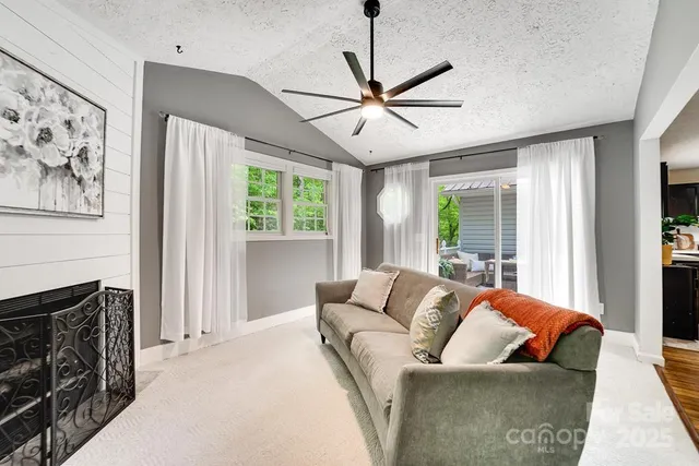 $399,000 | 41 Kings Creek Drive, Sylva, NC 28779