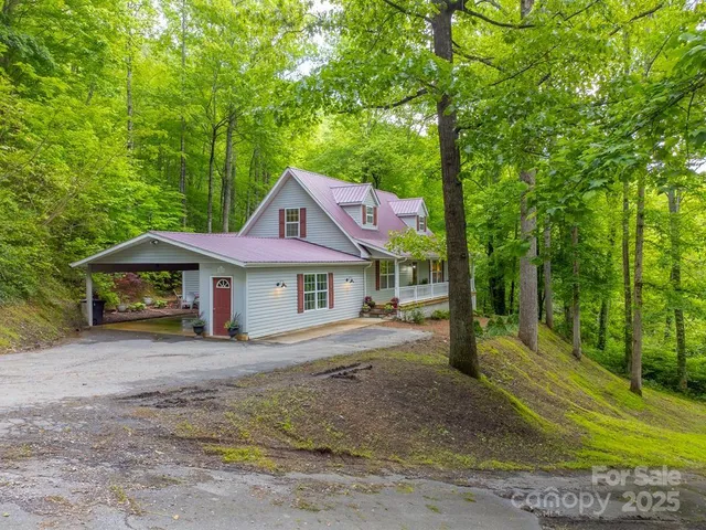 $399,000 | 41 Kings Creek Drive, Sylva, NC 28779