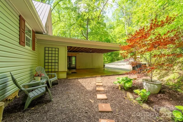 $399,000 | 41 Kings Creek Drive, Sylva, NC 28779