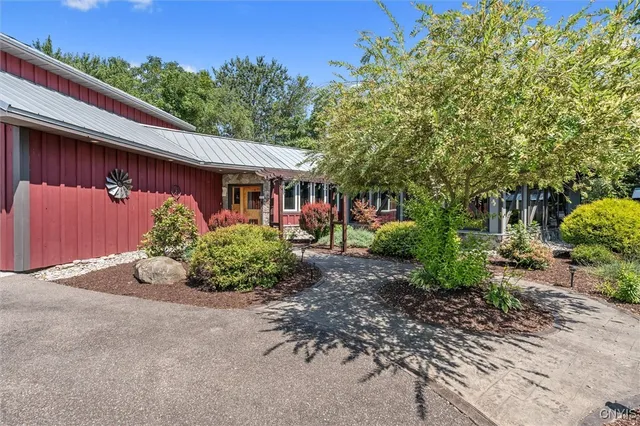 $800,000 | 43 White Anchor Cove, Cato, NY 13080