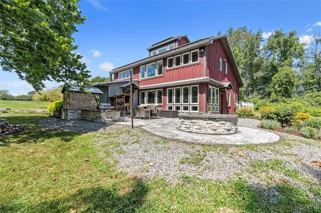 $800,000 | 43 White Anchor Cove, Cato, NY 13080