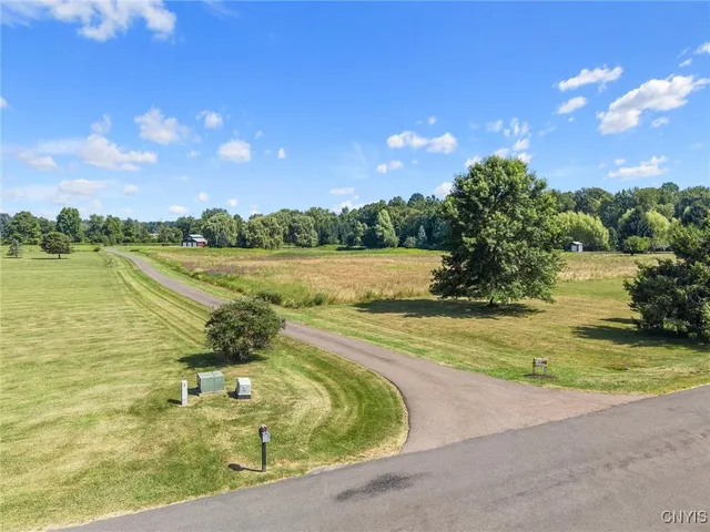 $800,000 | 43 White Anchor Cove, Cato, NY 13080