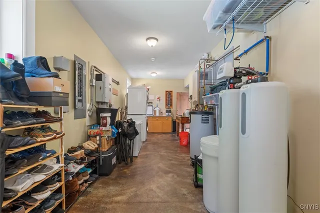 $800,000 | 43 White Anchor Cove, Cato, NY 13080