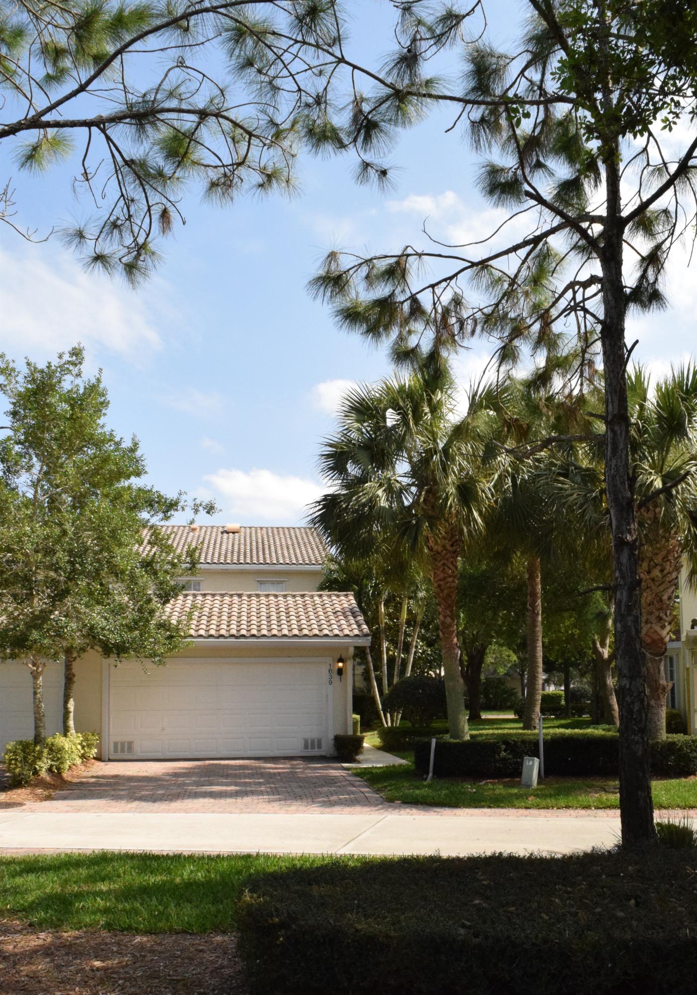 1639 Frederick Small Road Jupiter, FL 33458 - Photo 43 of 53 Rear_0095