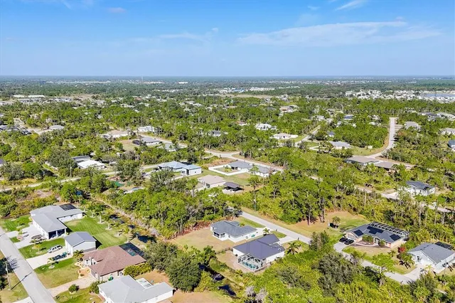 view of city with green space