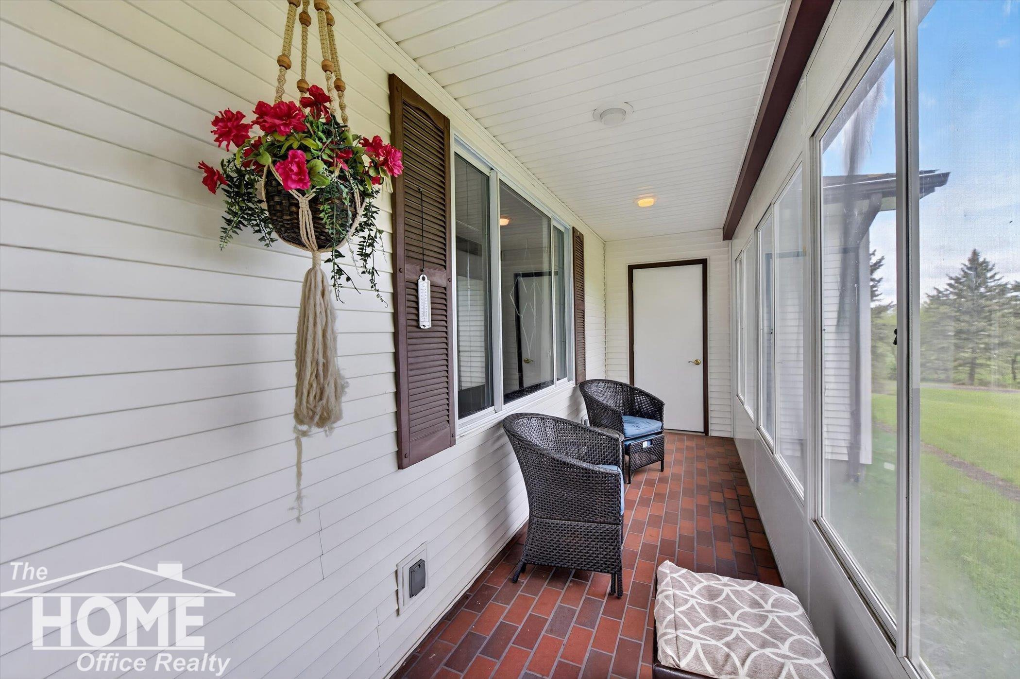 6444 Grand River Road Bancroft, MI 48414 - Photo 33 of 41
