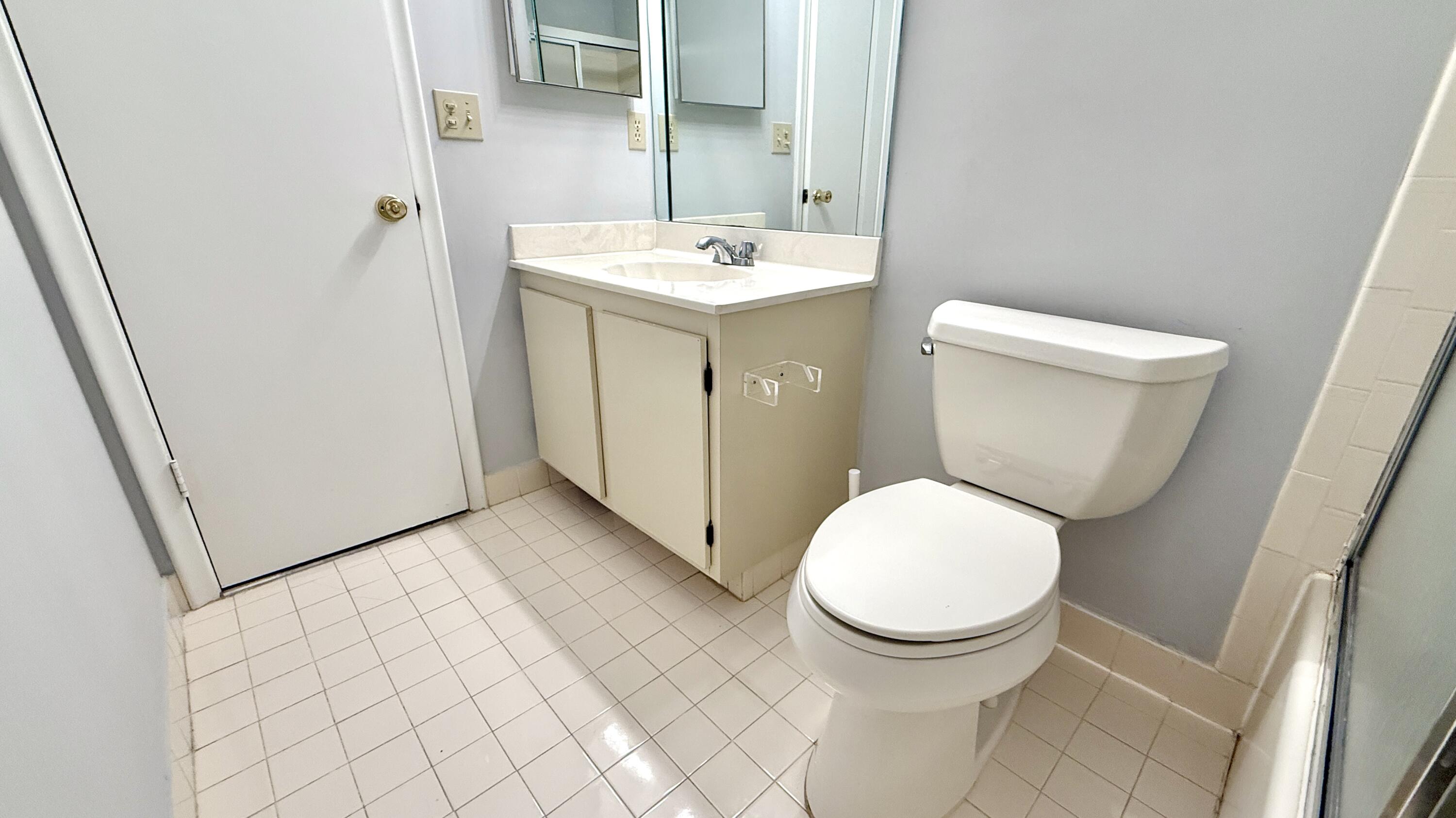 5242 Privet Place Delray Beach, FL 33484 - Photo 28 of 50 Master Bath