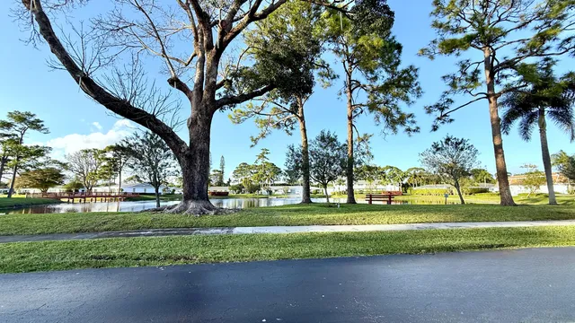 $1,800 | 5242 Privet Place, Delray Beach, FL 33484