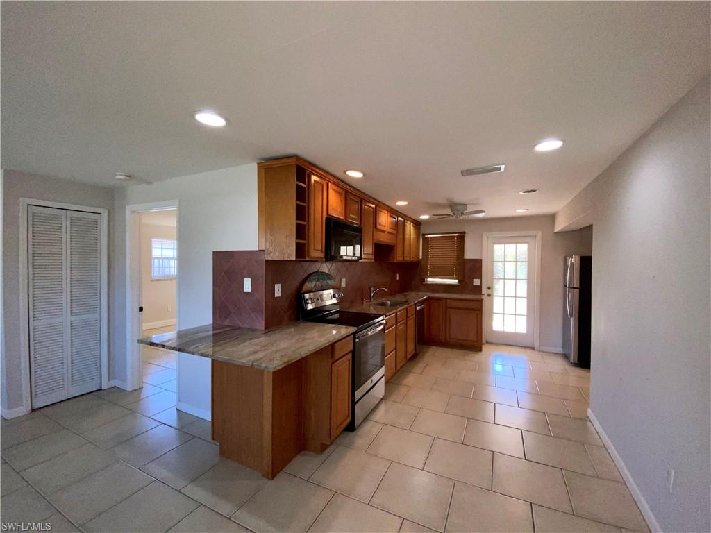 1112 Ridge Street Naples, FL 34103 - Photo 6 of 16 Gallery Image 6
