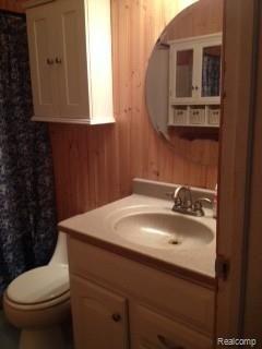 1320 East Dayton Road Caro, MI 48723 - Photo 11 of 15 1320 bathroom.jpg