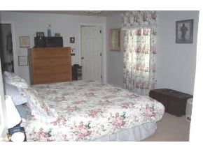22 Bear Meadow Road Londonderry, NH 03053 - Photo 6 of 9 Gallery Image 6