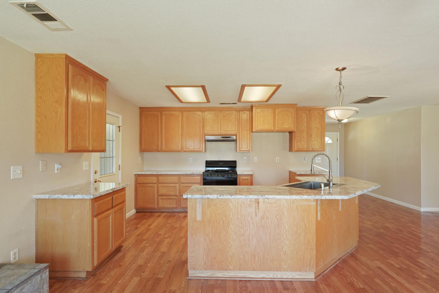 11220 North Golfview Road Lodi, CA 95240 - Photo 16 of 73
